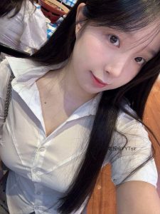 【在线看】抖音 小凝 岛遇 NO.001期 【18P1V】-秘语空间